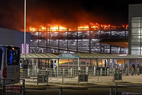 Moment Range Rover Exploded Before £20m Multi-storey Car Park With 1,500 Vehicles Collapsed - autojosh 