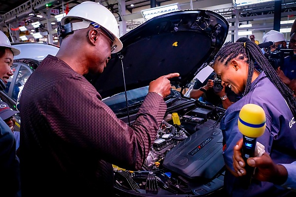 PHOTOS: LASG Celebrates As The 2,000th Car Rolls Off GAC Motors Assembly Line In Lagos - autojosh 