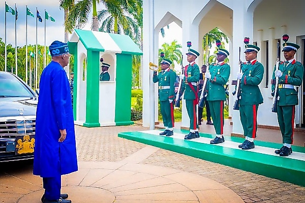 Presidency Budgets ₦6.9bn For Armored Sedans And SUVs, First Lady Office Gets ₦1.5bn For Cars - autojosh 