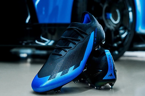 Adidas X Crazyfast Bugatti : Bugatti And Adidas Creates Football Boots Designed For Speed And Style - autojosh 