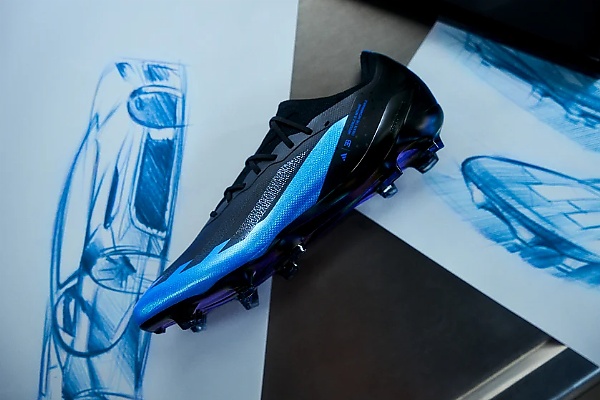 Adidas X Crazyfast Bugatti : Bugatti And Adidas Creates Football Boots Designed For Speed And Style - autojosh 