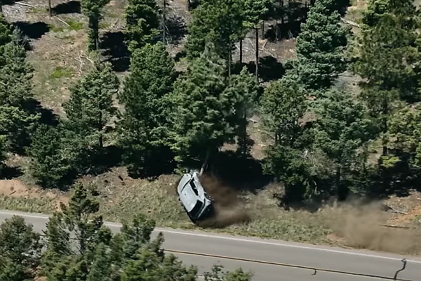 Moment A BMW XM SUV Hit A Tree While Trying To Break Lamborghini Urus's Pikes Peak Record - autojosh 