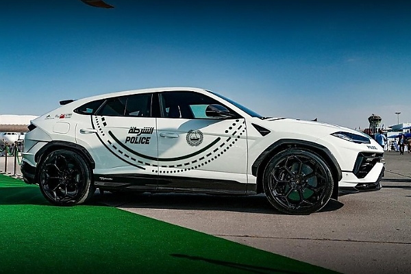 Dubai Police Adds Lamborghini Urus Performante To Their Supercar Fleet - autojosh 