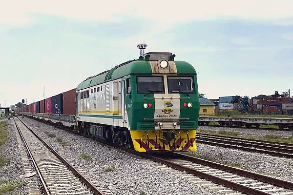 First Cargo Train Arrived At Ibadan 2½ Hours After Departing Apapa Port With Thirty 40-foot Containers - autojosh
