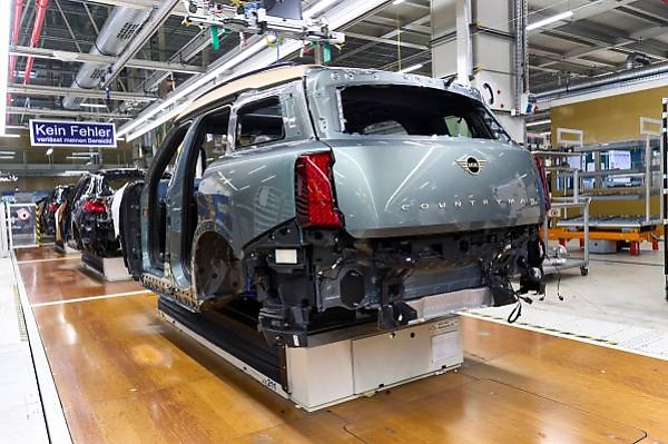 First Made-in-Germany MINI Rolls Off The Same Production Line That Also Makes BMW 1 Series, 2 Series - autojosh 