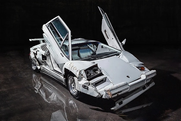 A 1989 Lamborghini Countach Wrecked In The Movie 'The Wolf Of Wall Street' Sold For $1.3 Million - autojosh 
