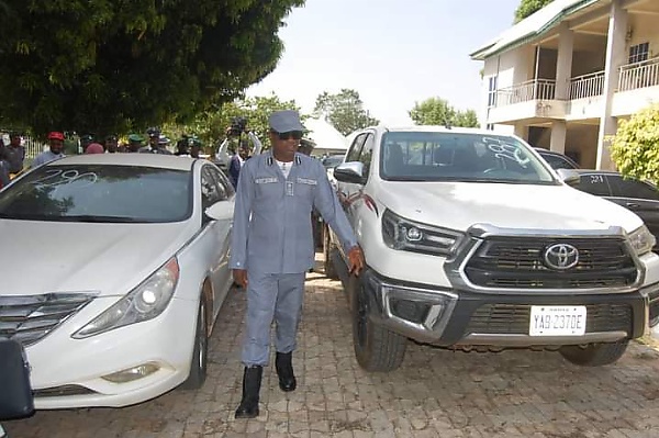 Niger/Kogi Customs Showcase 11 Smuggled Cars, Including A Range Rover With Diplomatic Plate Number - autojosh 