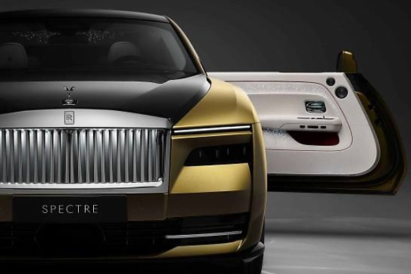 Rolls-Royce Spectre's Coach Doors Are The Largest Of Any Rolls-Royce - autojosh 