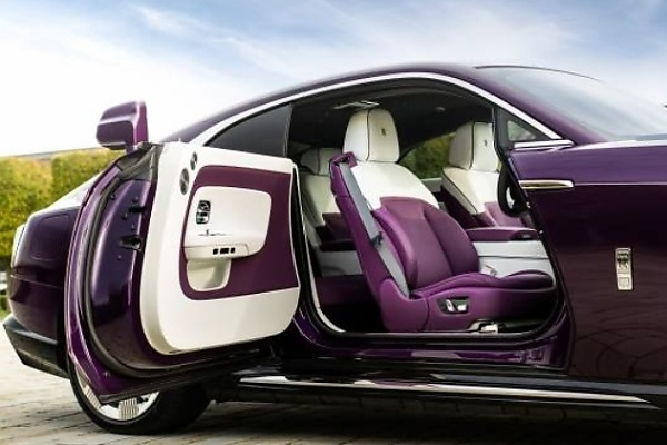 Rolls-Royce Spectre's Coach Doors Are The Largest Of Any Rolls-Royce - autojosh