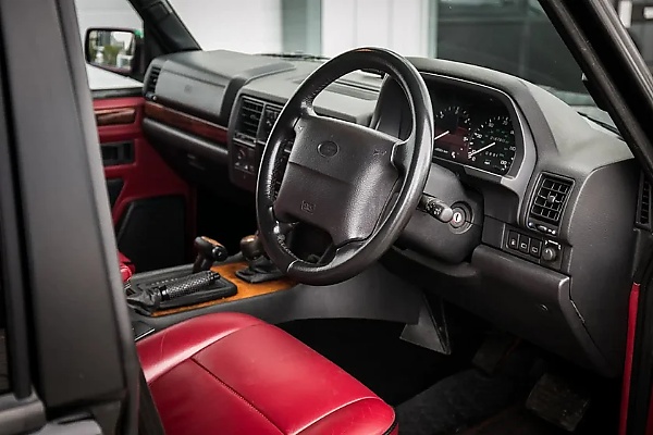 Sultan Of Brunei’s Range Rover Limo That Ferried Mike Tyson Before His Fight In 2000, Is Up For Sale - autojosh 