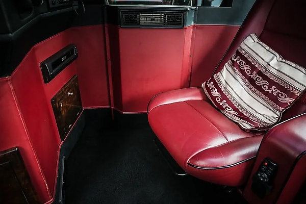 Sultan Of Brunei’s Range Rover Limo That Ferried Mike Tyson Before His Fight In 2000, Is Up For Sale - autojosh 