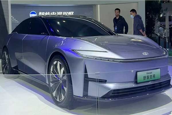 Toyota Showcases Two Electric Vehicle Concept For The Chinese Market