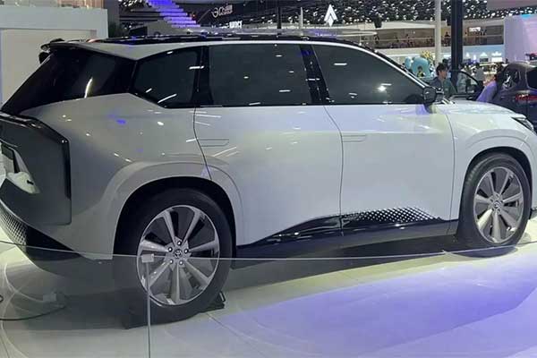 Toyota Showcases Two Electric Vehicle Concept For The Chinese Market