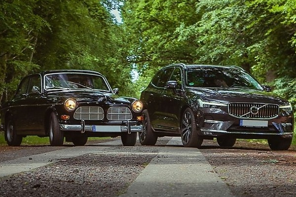 The Classic Amazon And The XC60, Two Volvo's Bestsellers Separated By 52 Years - autojosh