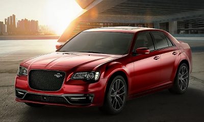 The Final Chrysler 300C Rolls Off The Assembly Line - autojosh