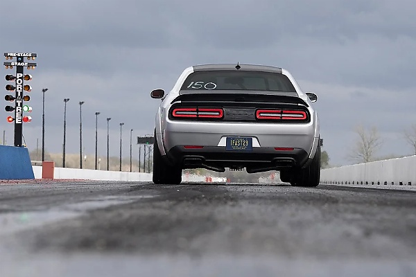 Final Dodge Challenger, A 1,000-hp SRT Demon 170, Rolls Off The Assembly Line - autojosh 