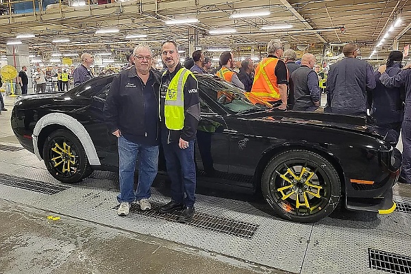 Final Dodge Challenger, A 1,000-hp SRT Demon 170, Rolls Off The Assembly Line - autojosh 
