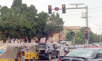 Insecurity : Motorist Obeying Traffic Lights In Abuja Between Midnight And 3 AM Is Likely A JJC - Shehu Sani - autojosh