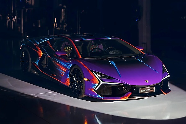 One-off Lamborghini Revuelto 'Opera Unica' Wears Colors That Took 435 Hours To Hand Paint - autojosh 