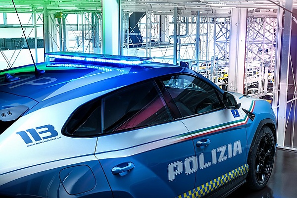 Italian Police's New Lamborghini Urus To Be Used To Transport Kidneys For Urgent Operations - autojosh 