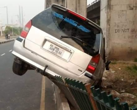 LASTMA Rescue A Drunk Driver Who Rammed Into A Road Median At Marina, Lagos - autojosh