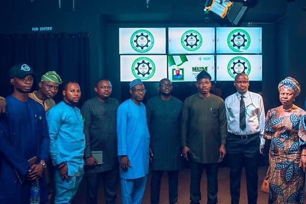 Abuja-based Possible Electric Vehicles (PEV) Welcome NADDC Boss, To Roll Out 100 EV Buses - autojosh 