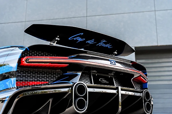 Bugatti Shows Off Two Matching Custom Chiron Super Sports It Created For American Couple - autojosh 