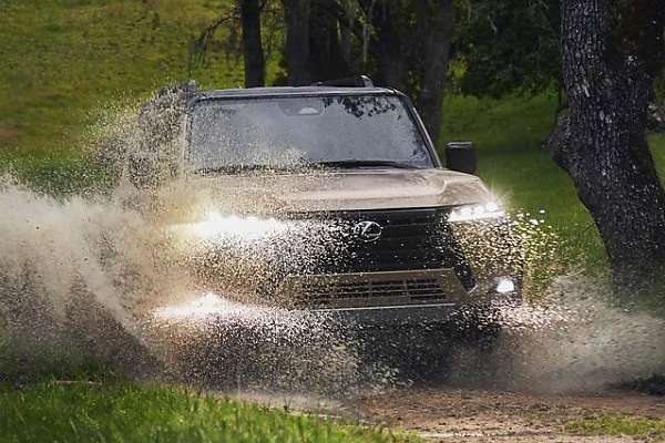 Today's Photos : Would You Take Your New Lexus GX 550 SUV Offroad? - autojosh 