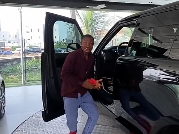 Watch Ola of Lagos Lookalike, Ebonyi Boy, Promote A N320m Range Rover SUV, Netizens Aren't Impressed - autojosh 