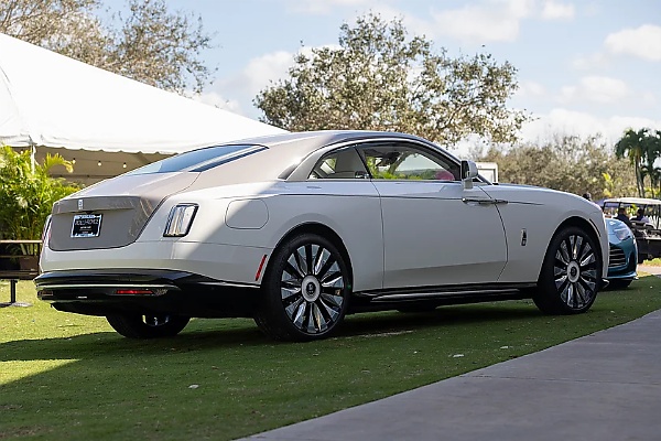 Electric Rolls-Royce Spectre Sells For $1.4 Million At Charity Auction — Three Times Its Base Price - autojosh