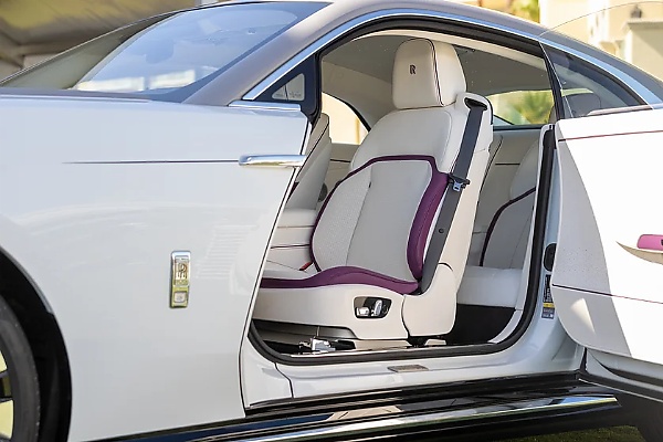 Electric Rolls-Royce Spectre Sells For $1.4 Million At Charity Auction — Three Times Its Base Price - autojosh 