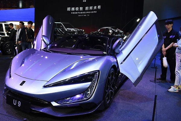 BYD’s YangWang U9 Launched, $233,000 Supercar Can Drive On 3 Wheels, Jump Off The Ground - autojosh 