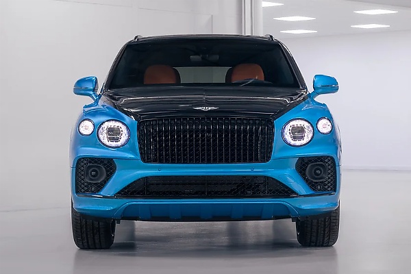 Mulliner Creates The First-ever Two-Tone Bentley Bentayga EWB For A Wealthy Couple - autojosh