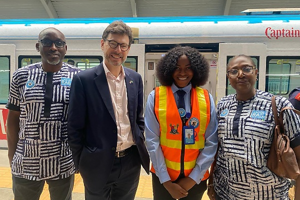 Jonny Baxter, British Deputy High Commissioner Rode On Lagos Blue Line, Anticipates Red Line Launch - autojosh 