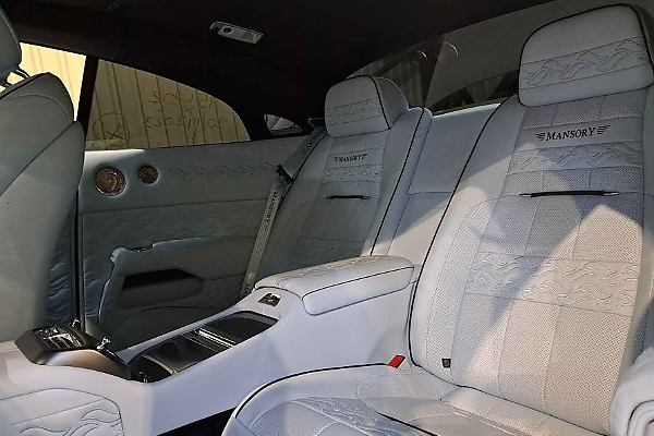 Man U Star Marcus Rashford Puts His Wrecked Rolls-Royce Up For Auction - Bidding Now At $194,000 - autojosh 