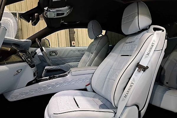 Man U Star Marcus Rashford Puts His Wrecked Rolls-Royce Up For Auction - Bidding Now At $194,000 - autojosh 