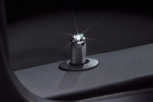 Mercedes All-new “G-Class Stronger Than Diamonds Edition” Is A Highly Desirable Valentine’s Gift - autojosh 