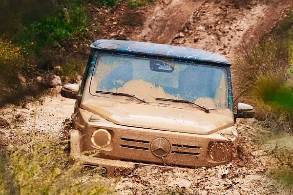 Today's Photos : Mercedes Shows “Go-anywhere” Electric G-Class Driving Through Mud - autojosh 