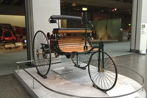 Patent-Motorwagen, The World's First Car Built By Carl Benz Was Unveiled 138 Years Ago - autojosh 