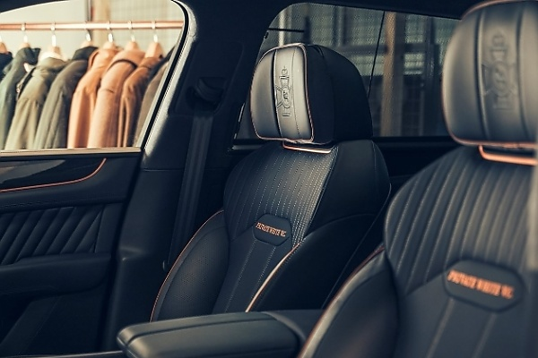 Menswear Brand And Bentley Mulliner Creates One-off ‘Private White V.C. Bentayga’ SUV - autojosh 
