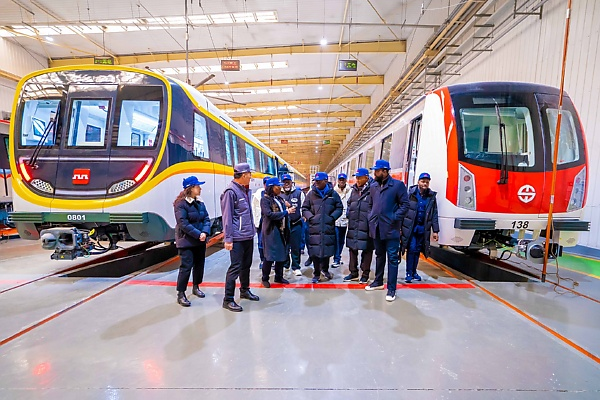 “Trains Checked, Payments Made” : Sanwo-Olu Completes Purchase Of Trains For Red, Blue Line Operations - autojosh