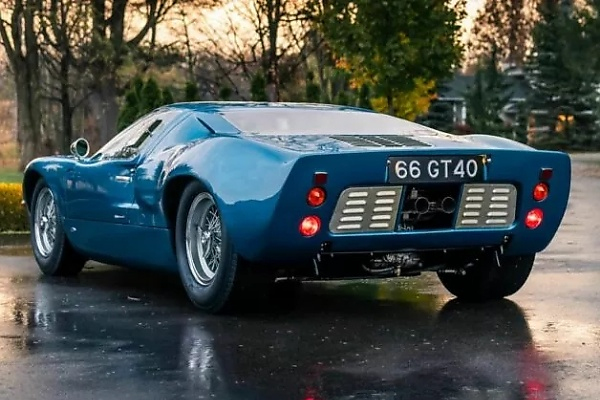 One Of Only 30 Original Ford GT40 Road Cars Sold For $6.9 Million At Auction - autojosh 