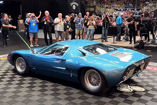 One Of Only 30 Original Ford GT40 Road Cars Sold For $6.9 Million At Auction - autojosh 