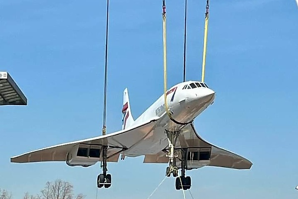 British Airways Concorde Supersonic Jet Returns Home To Museum After 7-months Restoration - autojosh 