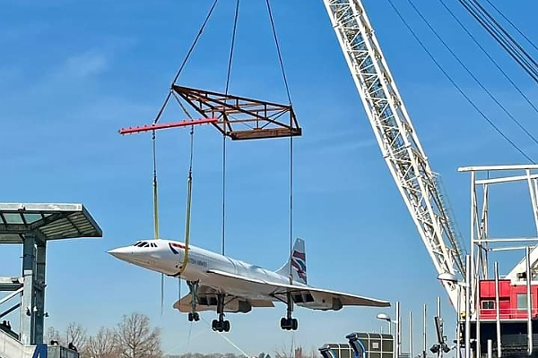 British Airways Concorde Supersonic Jet Returns Home To Museum After 7-months Restoration - autojosh 