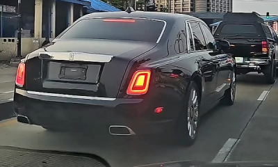 “Ma Lo Gba Phantom O” : Watch As Occupant Urge Driver To Stop Tailgating A Rolls-Royce Phantom 8 Worth ₦800 Million - autojosh