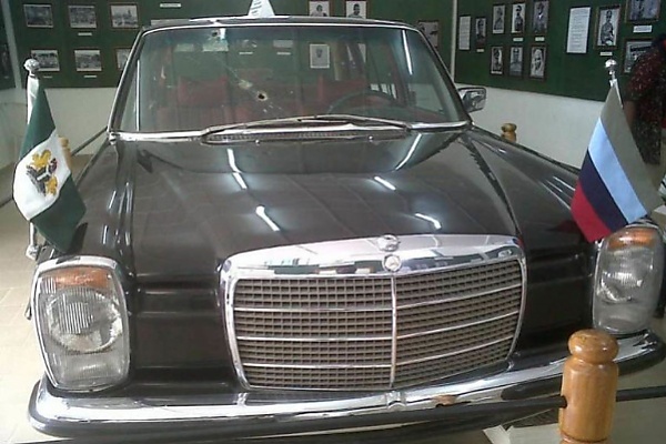 Video Tour Of Bullet-riddled Mercedes Limo In Which Murtala Muhammed Was Assassinated - autojosh 