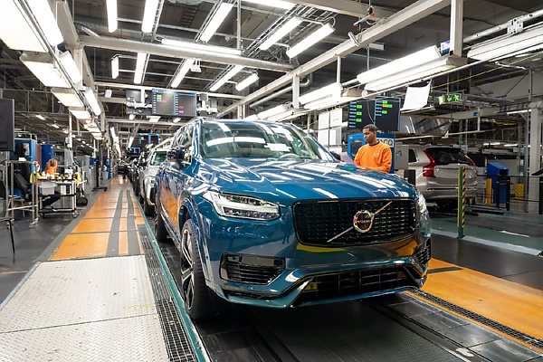 Volvo's Last Diesel Car, The XC90 SUV, Rolls Off The Assembly Line - autojosh 