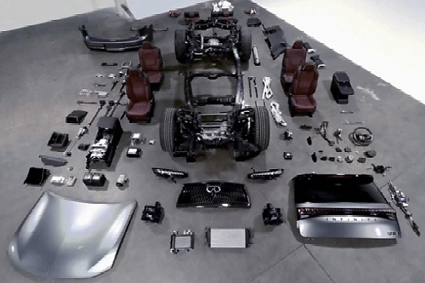 Watch : 2025 Infiniti QX80 SUV Disassembled Into Pieces To Get It Above 100-story Tower - autojosh 