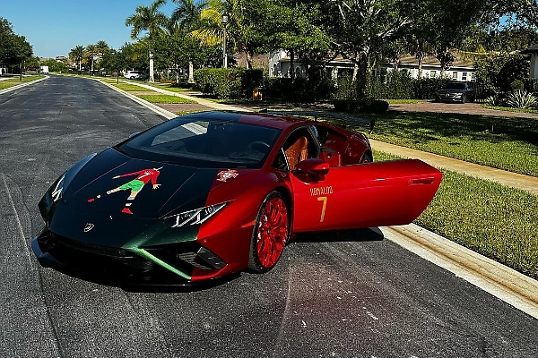 Cristiano Ronaldo’s Fan And YouTuber, IShowSpeed, Buys CR7-themed Lamborghini Huracan - autojosh 